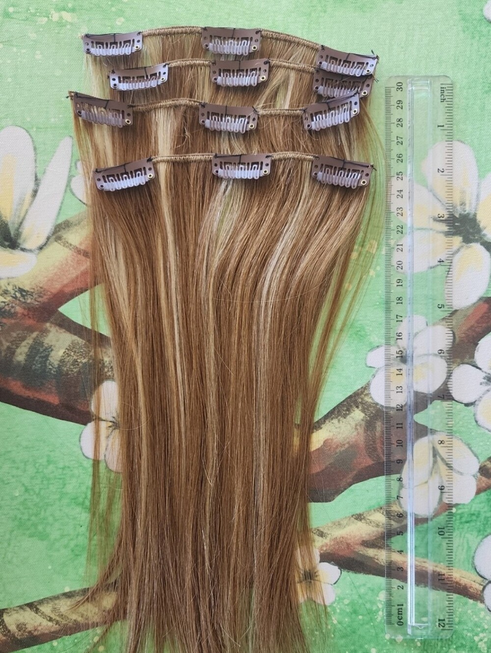 🆕️ Brand New 4 pc Clip in Hair Extensions 12 inch Honey BROWN 🌱 READY TO SHIP